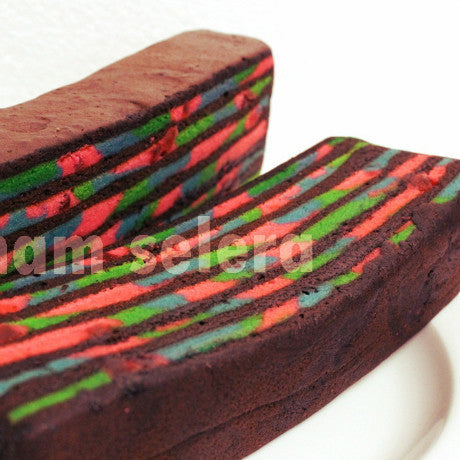 Kek Lapis Batik by Mam Selera