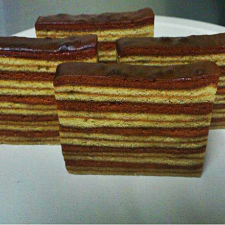 Kek Lapis Horlicks by Q Cake